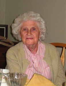 Mom10333631_10152447962204311_5204876601782607400_o